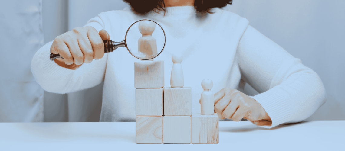 Finding the right lawyer - The difference between prospecting and headhunting legal talent